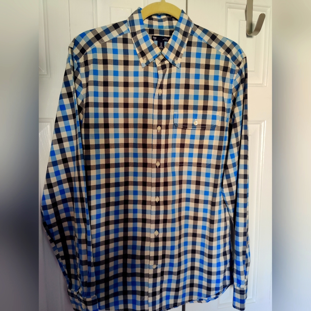 GAP Plaid Button Down Medium